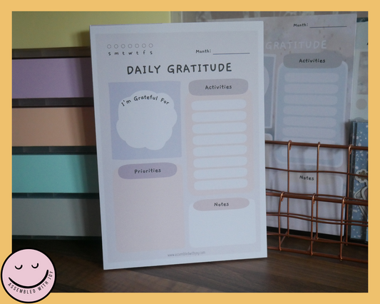 Daily Gratitude Journal - neutral - Assembledwithjoyoy